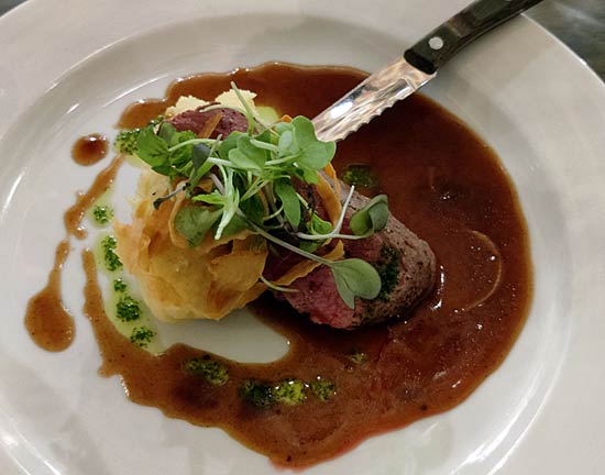 Aistin Pinot Noir -viikon menu - pääruoka