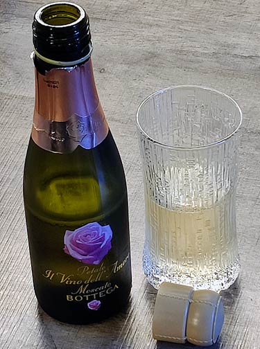 Bottega Petalo Moscato Spumante Dolce