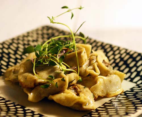 Herkkutattitortellineja tryffelivoissa