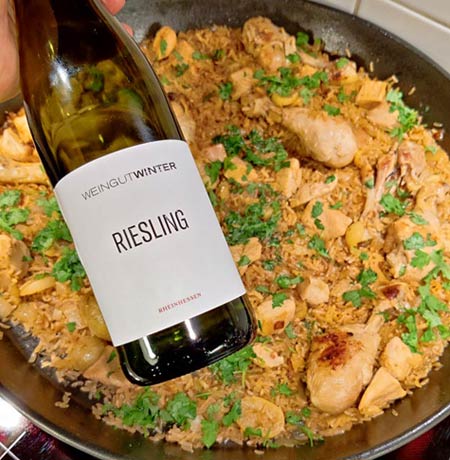 Weingut Winter Riesling ja sitruuna-kanaa riisillä