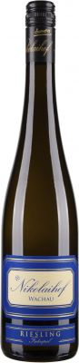 [kuva: Nikolaihof Vom Stein Riesling Federspiel 2016(&copy; Alko)]