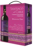[kuva: Santiago de Chile Cabernet Sauvignon Carmenere Medium Dry 2021 hanapakkaus]