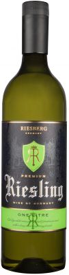 [kuva: Riesberg Premium Riesling 2019 muovipullo(&copy; Alko)]
