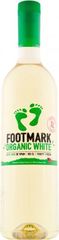 [kuva: Footmark White Organic 2016 muovipullo]