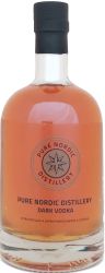 [kuva: Pure Nordic Distillery Dark Vodka]