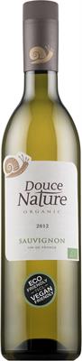 [kuva: Douce Nature Organic Sauvignon Blanc 2015 muovipullo(&copy; Alko)]