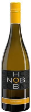[kuva: Hob Nob Chardonnay 2019(&copy; Alko)]