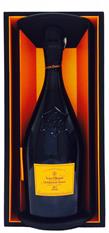 [kuva: Veuve Clicquot La Grande Dame 2006 Champagne Brut 2006(&copy; Alko)]