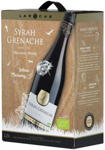 [kuva: Laroche Syrah Grenache Organic L 2017 hanapakkaus(&copy; Alko)]