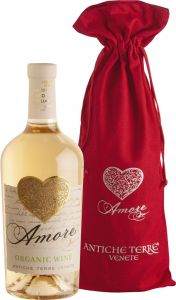 [kuva: Antiche Terre Amore Oro Bianco 2017 lahjapakkaus(&copy; Alko)]