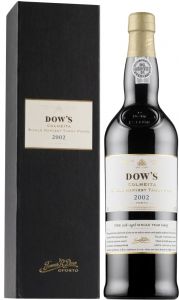 [kuva: Dow's Colheita Single Harvest Tawny Port 2002 lahjapakkaus(&copy; Alko)]