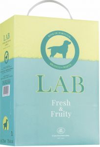 [kuva: LAB Fresh & Fruity Branco White 2024 hanapakkaus(&copy; Alko)]