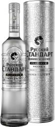 [kuva: Russian Standard Platinum Vodka lahjapakkaus]