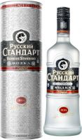 [kuva: Russian Standard Vodka lahjapakkaus]