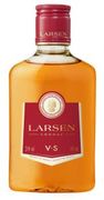 [kuva: Larsen VS muovipullo]