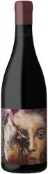 [kuva: Wolf & Woman Pinotage 2019]