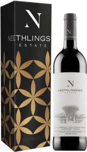 [kuva: Neethlingshof 2015 lahjapakkaus(&copy; Alko)]